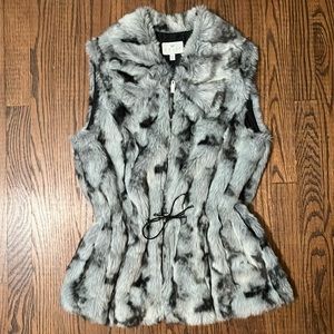 Chaus Faux Fur vest